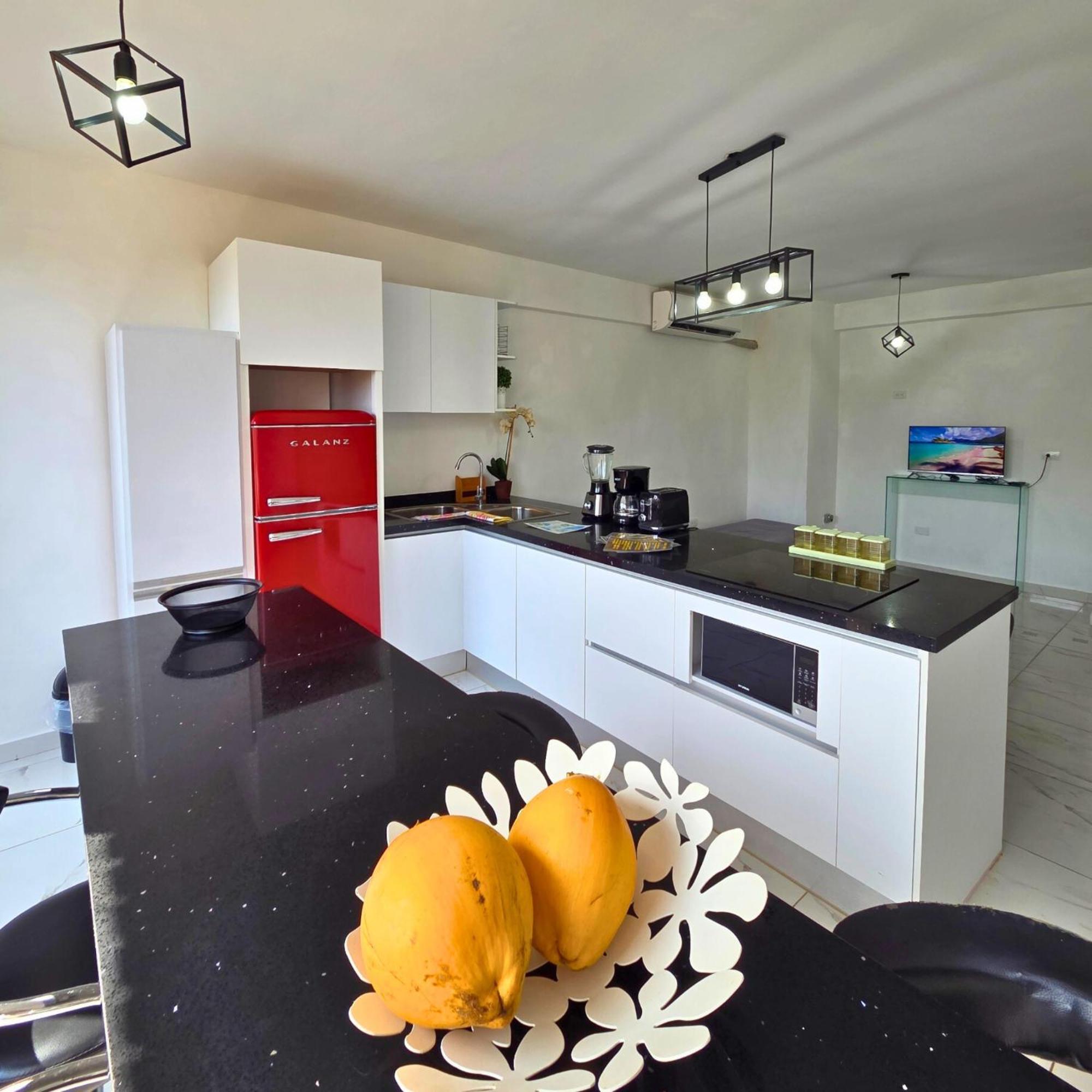 Tucacas, Frente Al Mar, Balcon, Piscina Y Playa Privada Leilighet Eksteriør bilde