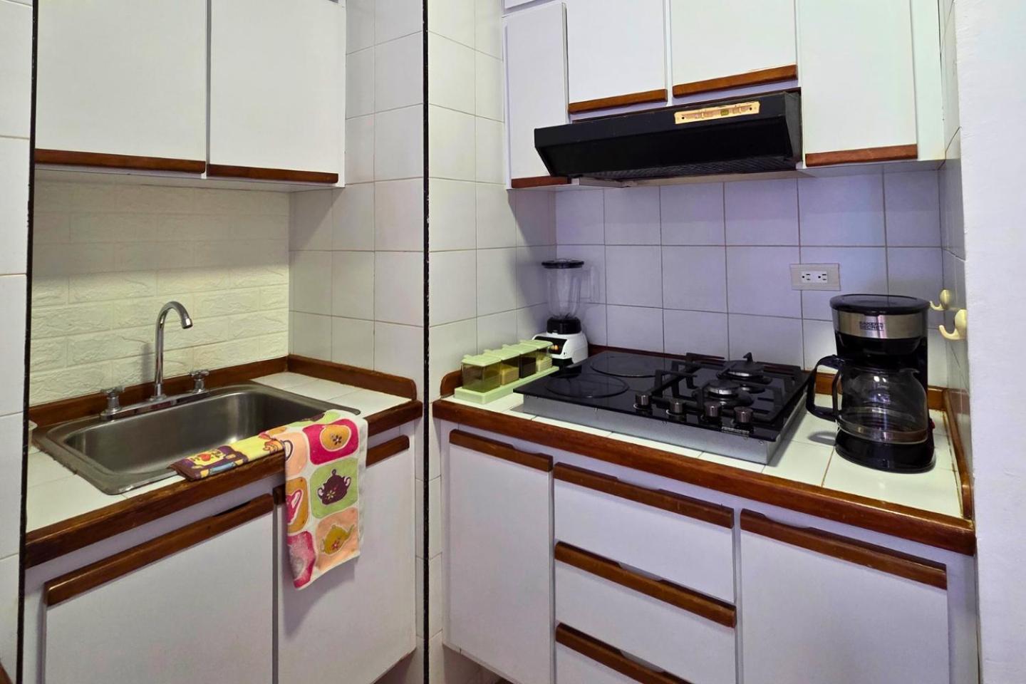 Tucacas, Frente Al Mar, Balcon, Piscina Y Playa Privada Leilighet Eksteriør bilde