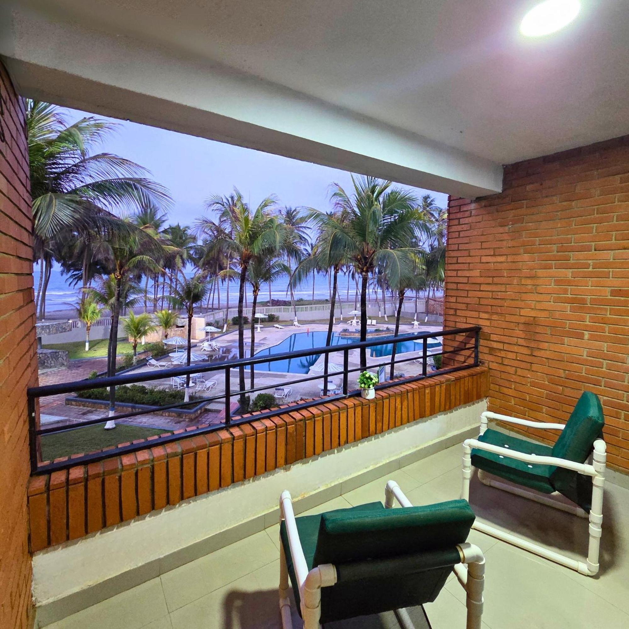 Tucacas, Frente Al Mar, Balcon, Piscina Y Playa Privada Leilighet Eksteriør bilde