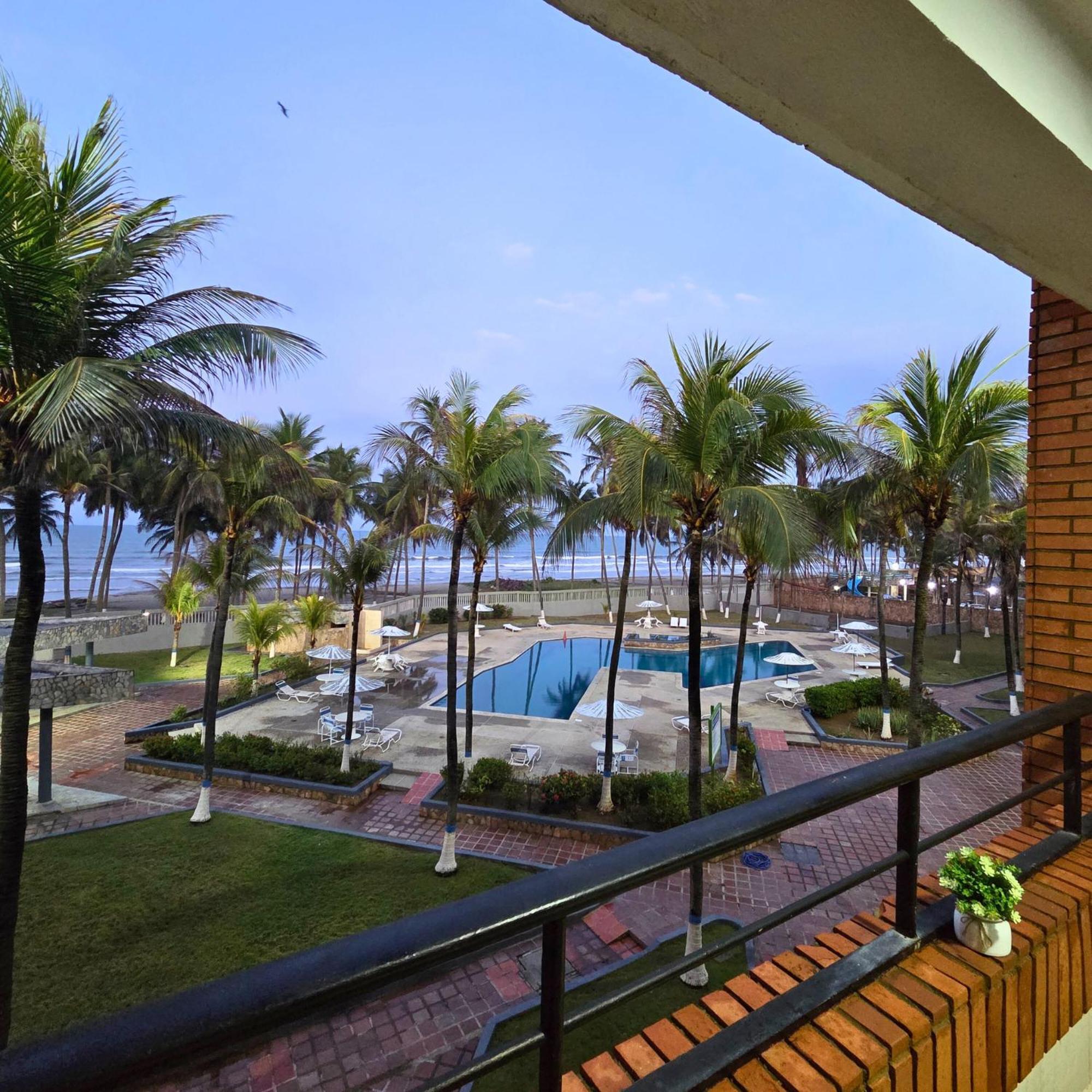 Tucacas, Frente Al Mar, Balcon, Piscina Y Playa Privada Leilighet Eksteriør bilde