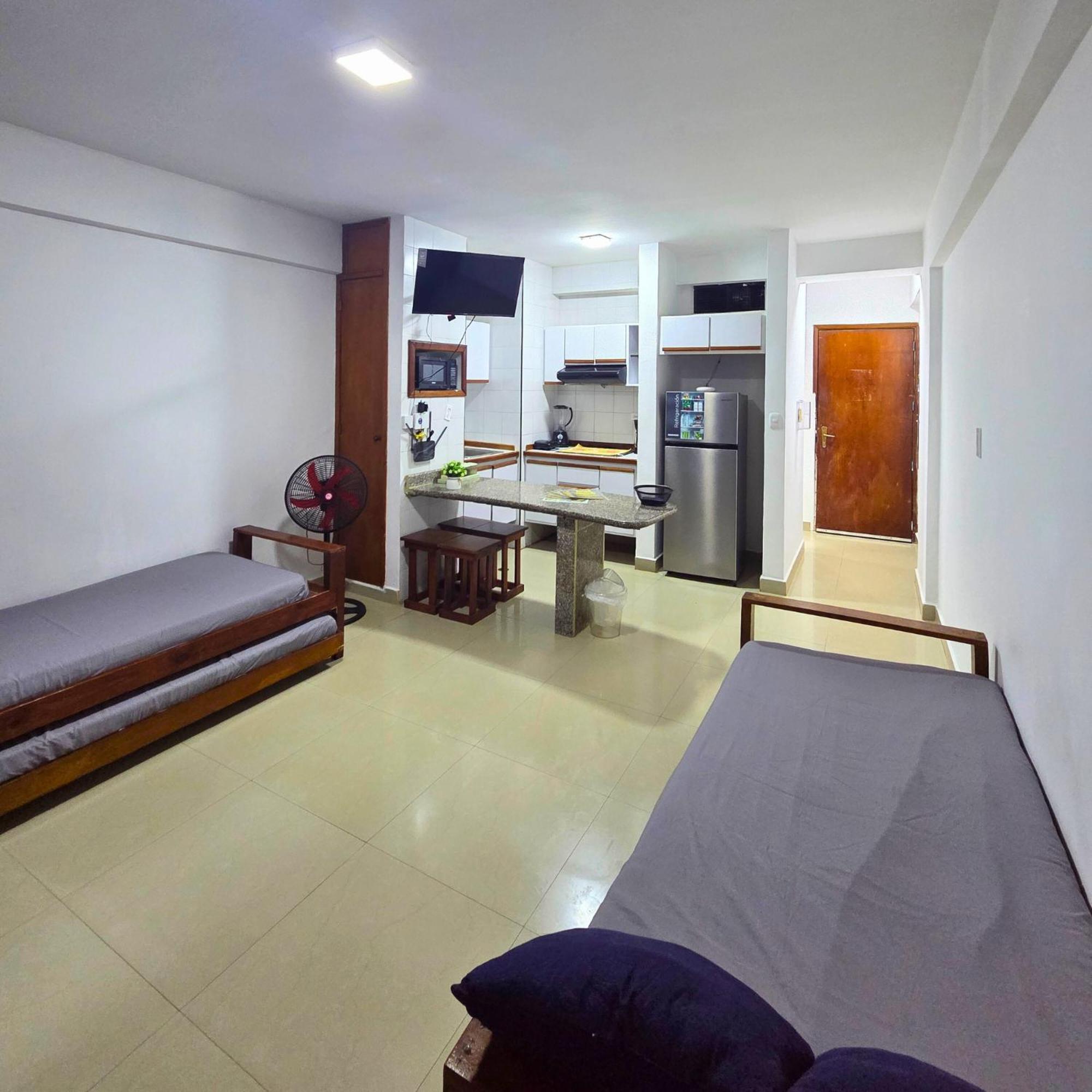 Tucacas, Frente Al Mar, Balcon, Piscina Y Playa Privada Leilighet Eksteriør bilde