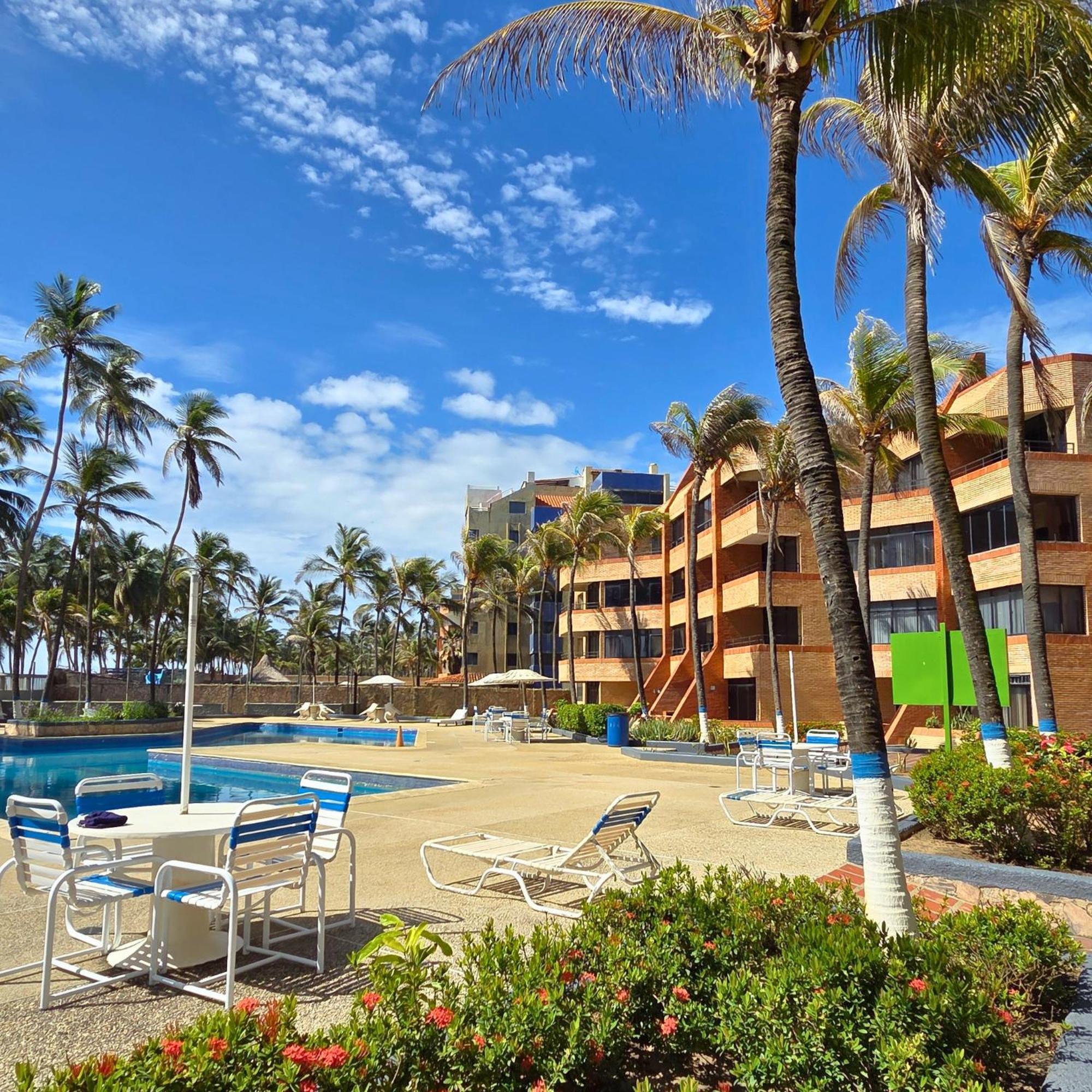 Tucacas, Frente Al Mar, Balcon, Piscina Y Playa Privada Leilighet Eksteriør bilde
